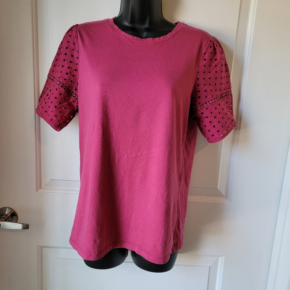 Ann Taylor Tee w/ Eyelet Sleeves